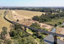 Last train to travel over Avon rail bridge soon