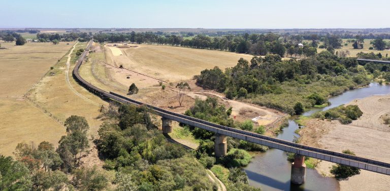 Last train to travel over Avon rail bridge soon