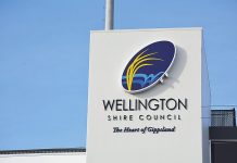 Council to back pay workers