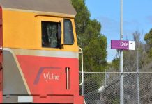 Positive COVID case linked to V/Line