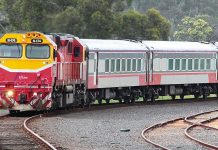 Café booted from Bairnsdale line