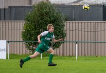 Swans take it right up to LVSL leaders
