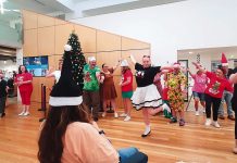 Christmas flashmob in Sale