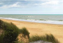 Windfarm visualisations from Woodside Beach and Golden Beach