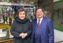 Sale restaurant welcomes special guest ahead of Fiestas Patrias