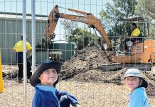 Natural learning at Airly Primary School