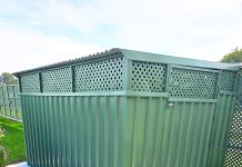 Maffra Bowls club collects containers