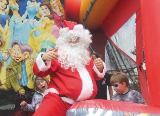 Farming families get festive at GippsDairy Young Dairy Network