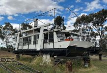 Maffra houseboat restoration gaining online attention