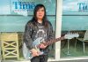Zico Hua shredding and sharing his heavy guitar sound