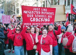 Public school teachers went ahead with strike action